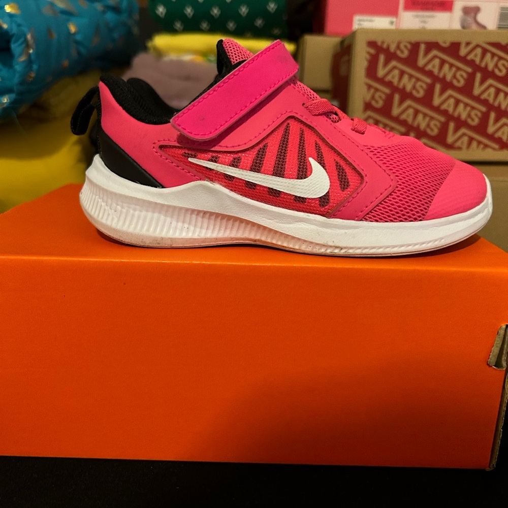 Nike DownShifter 10 Toddler Shoes /Pink Size 9c